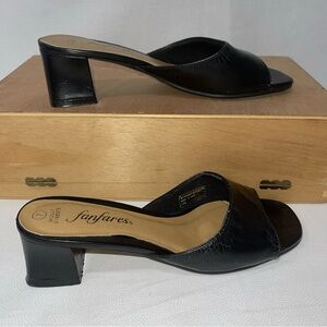 Fanfares Black open toe mules shoes size 7